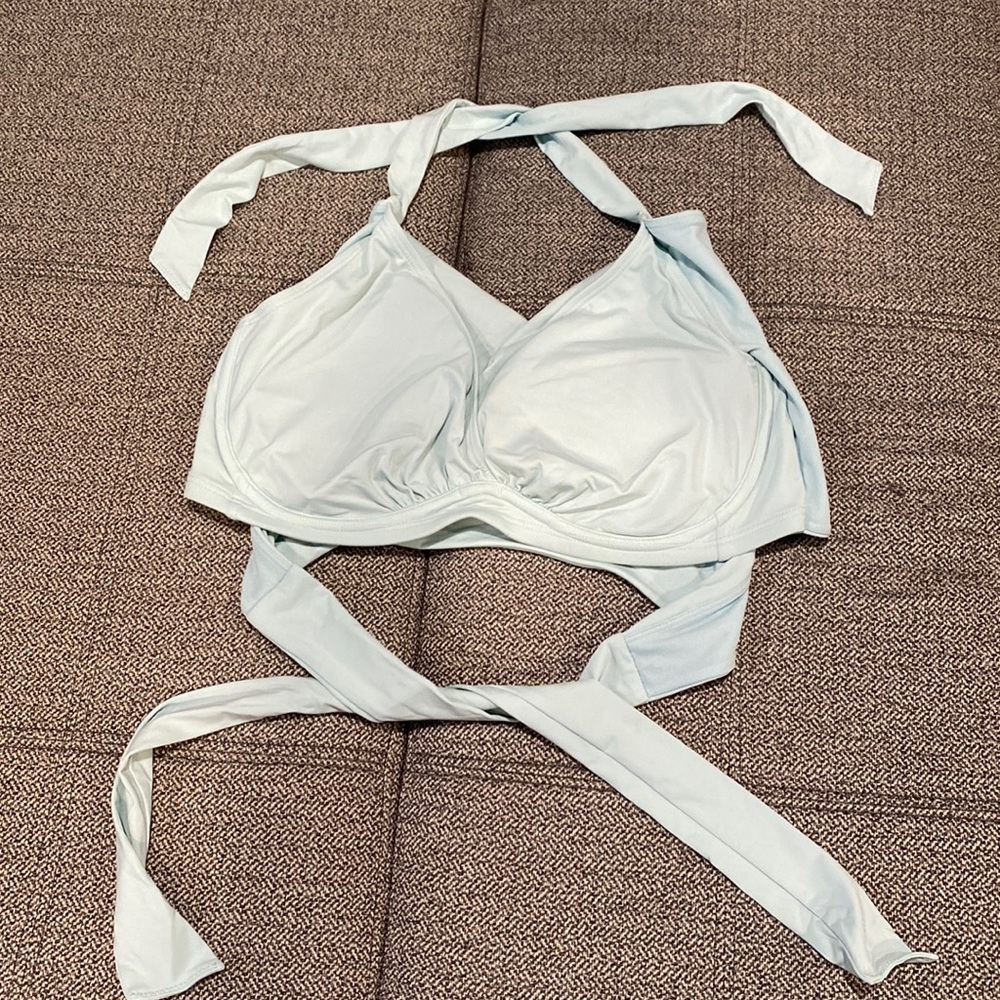 Athleta Bra Size Wrap Around Bikini Top 36D/DD